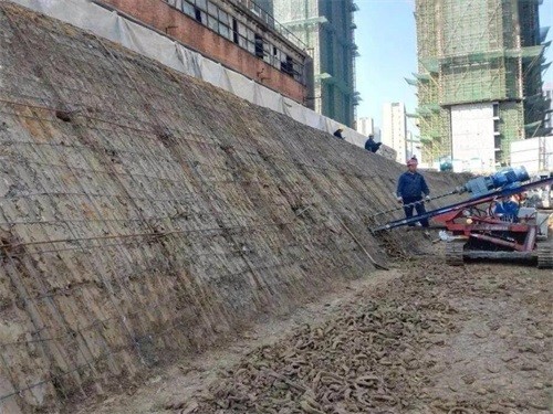 泰和建筑边坡支护