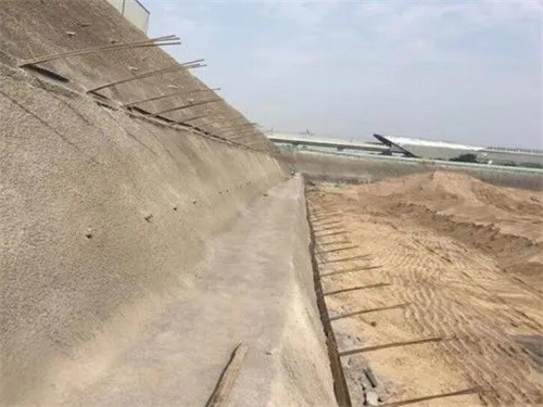 泰和河道边坡加固